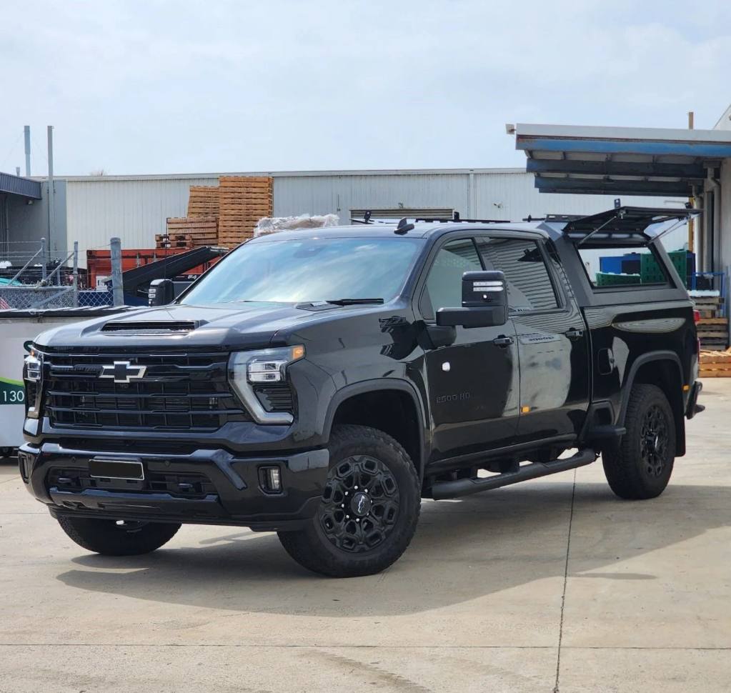 Кунг алюмінієвий LuxCap Sport для Chevrolet Silverado 2500 Crew Cab 2015-2019 (довжина 6′ 9″)