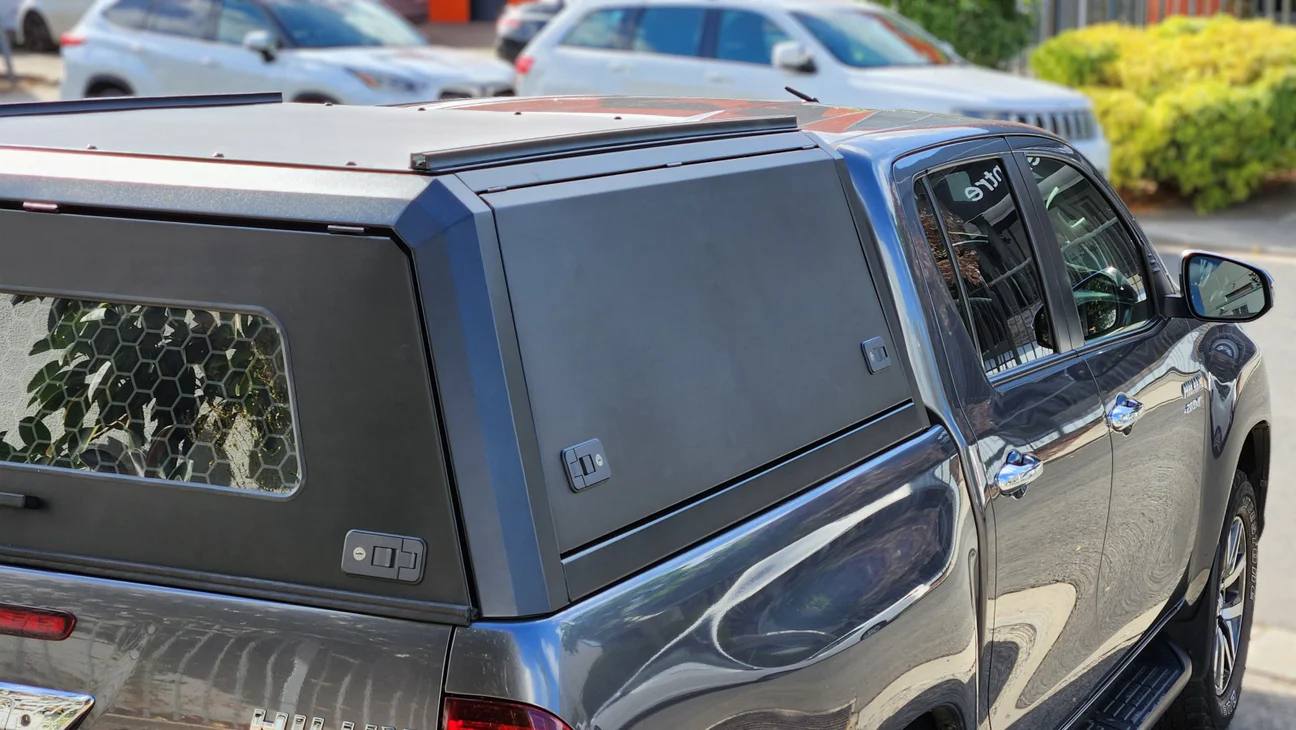 Кунг алюмінієвий LuxCap Standart для Toyota Hilux Single Cab 2020-2023 (довжина 7′ 6″)